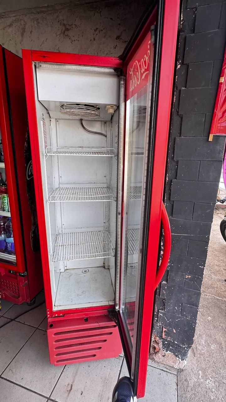 frezzer expositor vertical  230 L 