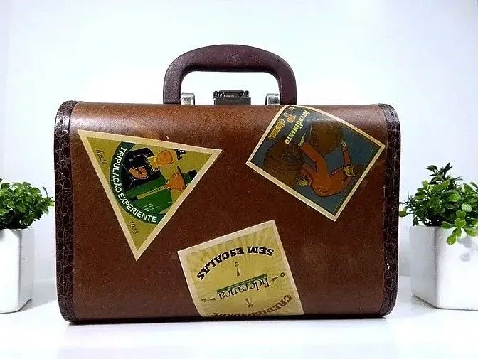Maleta Vintage em madeira compensada. - Foto 2