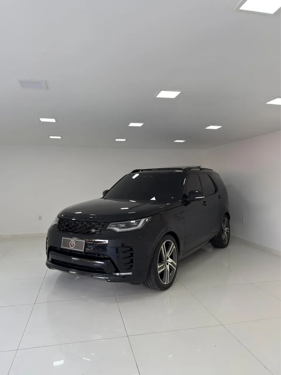 Land Rover Discovery 2023