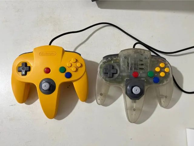 Vendo Nintendo 64 com acessórios - Foto 2