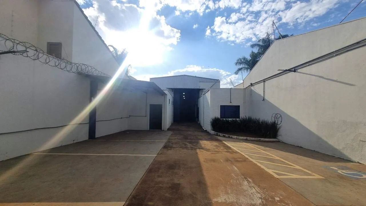 Galpão para aluguel, Santa Rosa - Uberlândia/MG - Foto 3