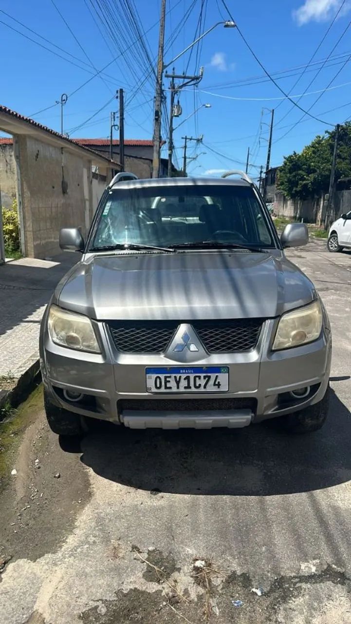 Mitsubishi Pajero Pajero TR4 2.0 Flex 16V 4X2 Mec. 2012