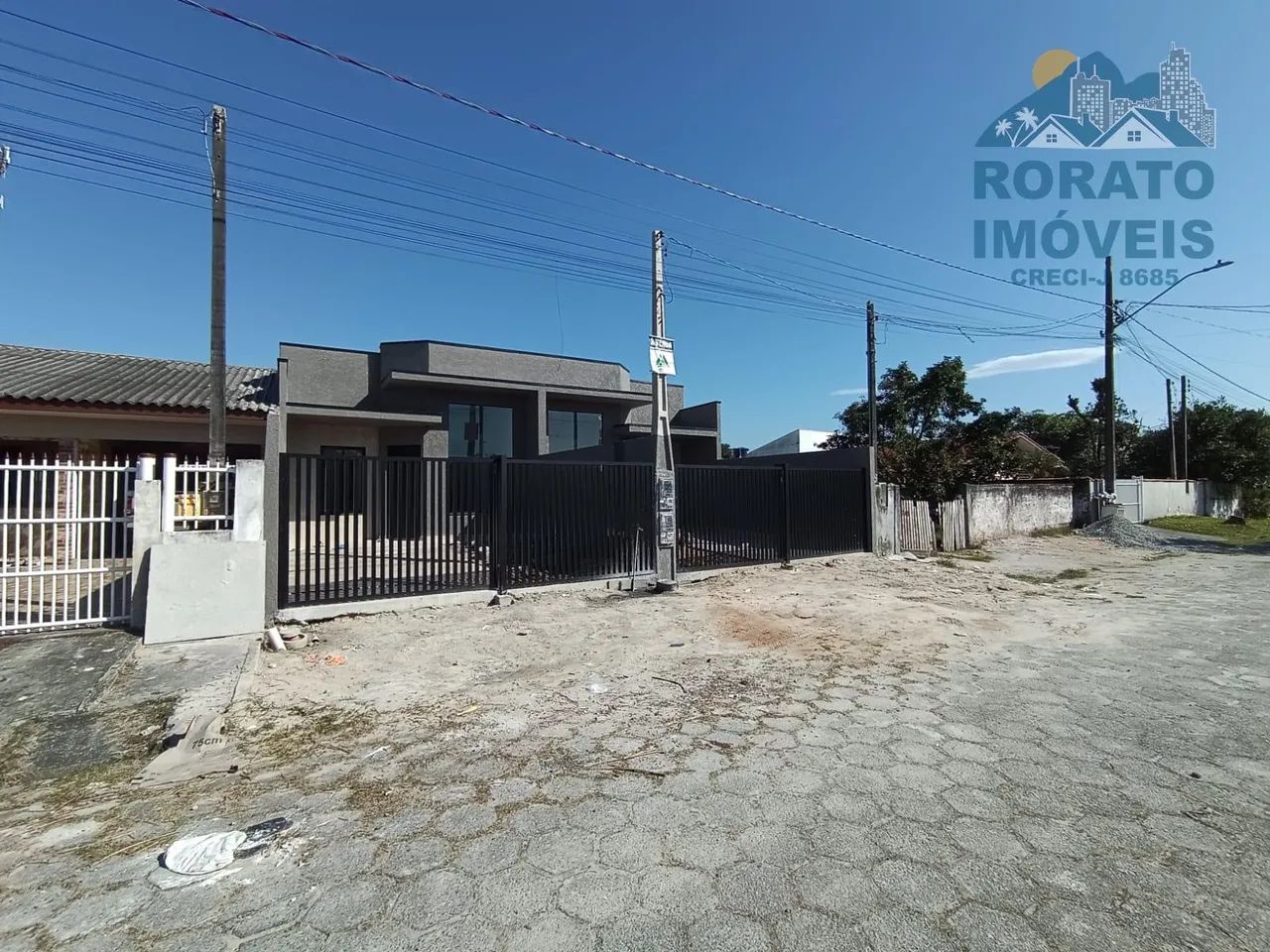 Casa com suíte e piscina 250 mts do mar - Matinhos - Foto 4