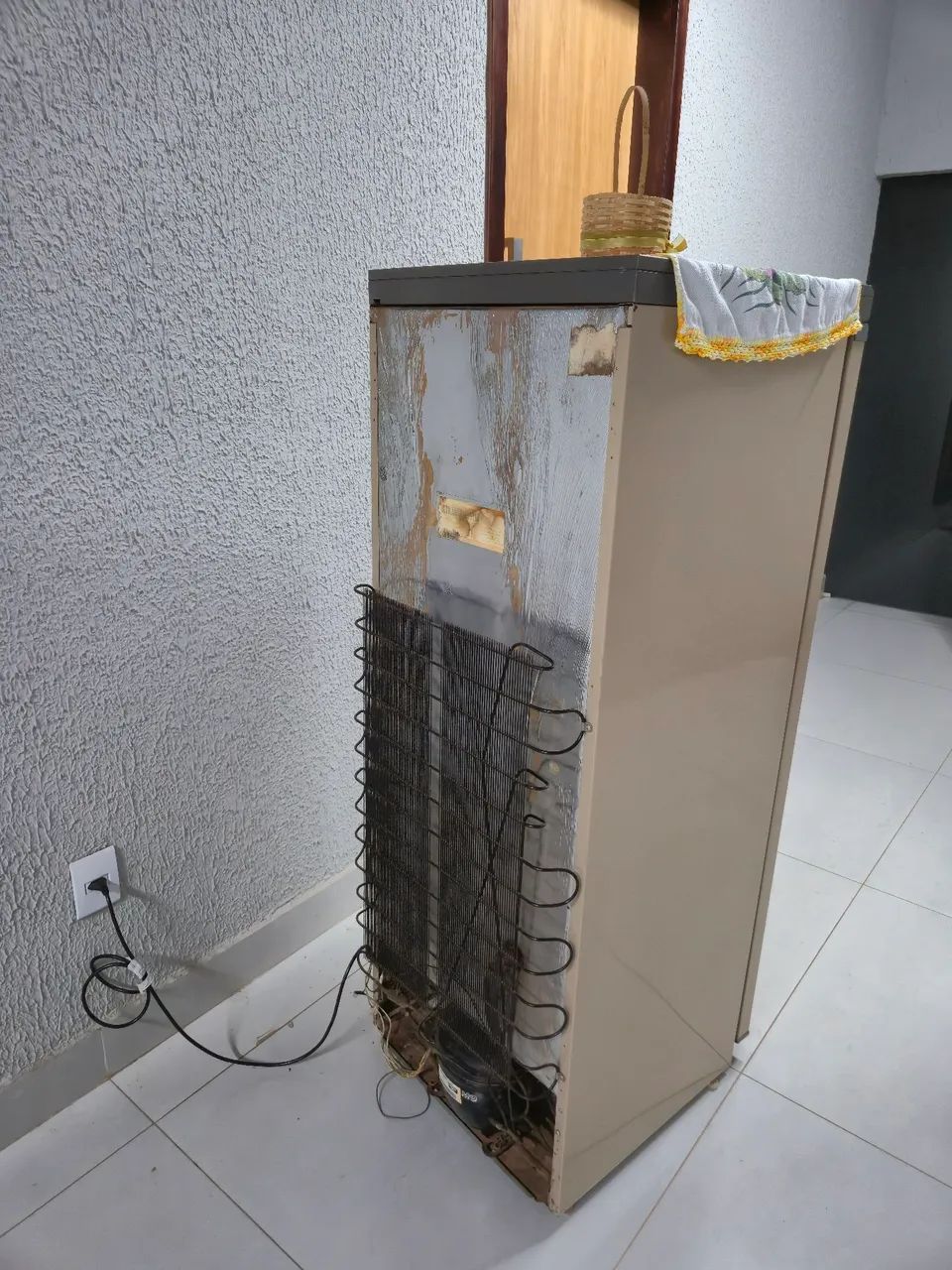 FREEZER VERTICAL PROSDÓCIMO F21 210L - FUNCIONANDO PERFEITAMENTE - Foto 5