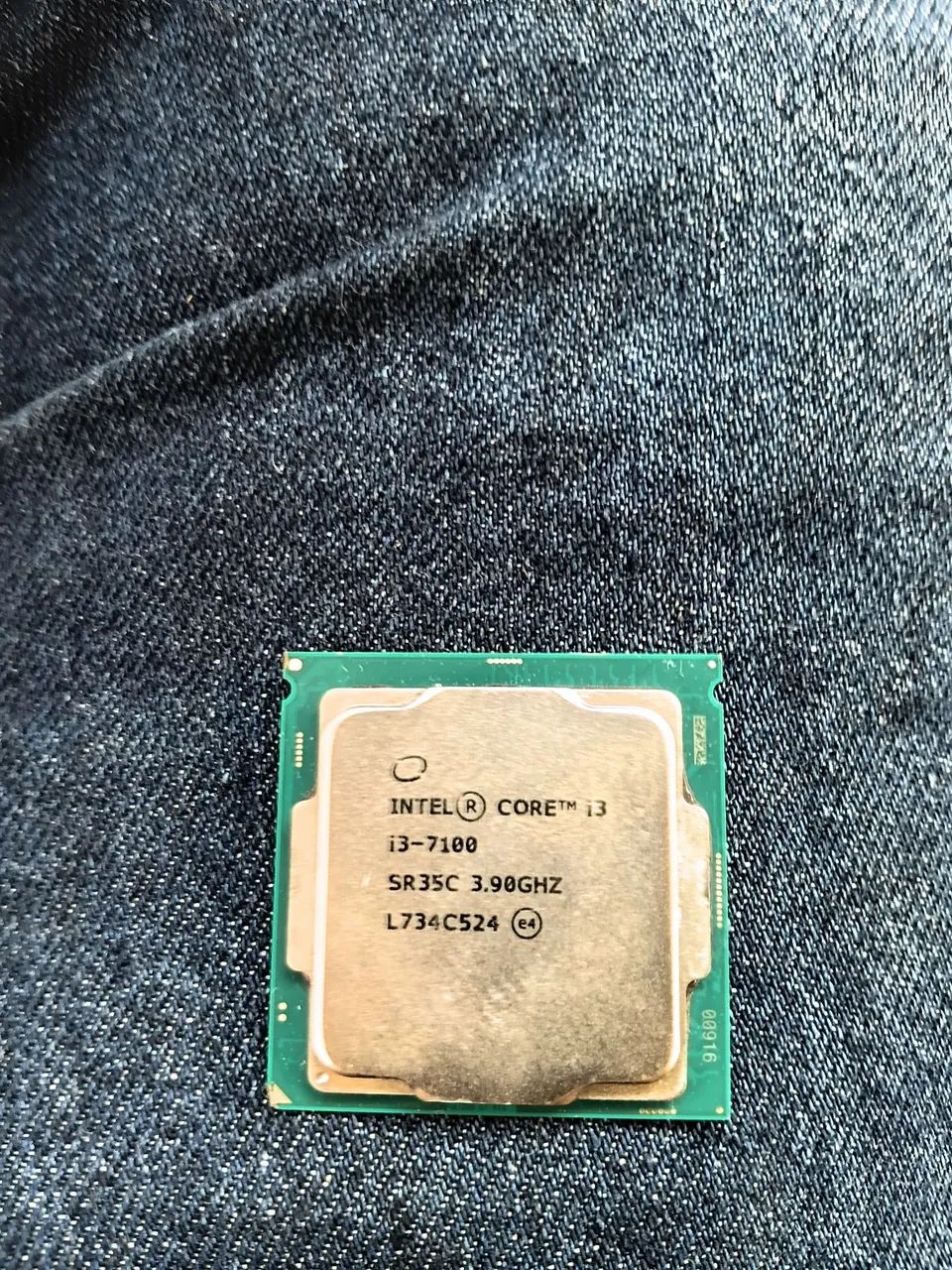 Processador core i3 7100 sétima geração.
