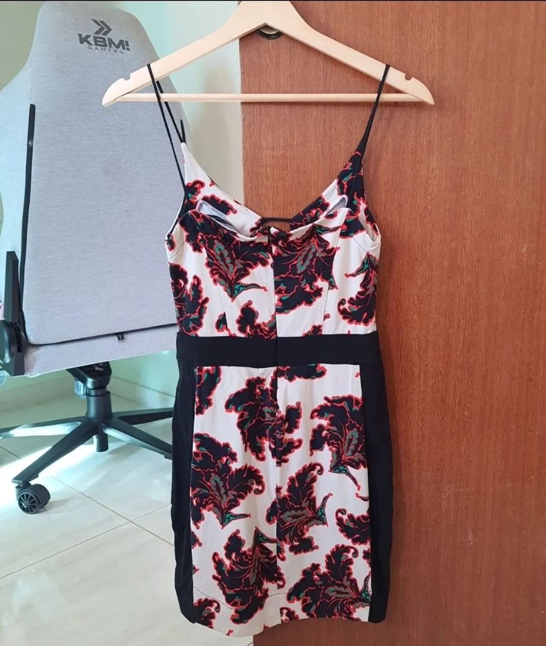 Lote 2 vestidos  viscose com forro, veste pp/ p 36 - Foto 2