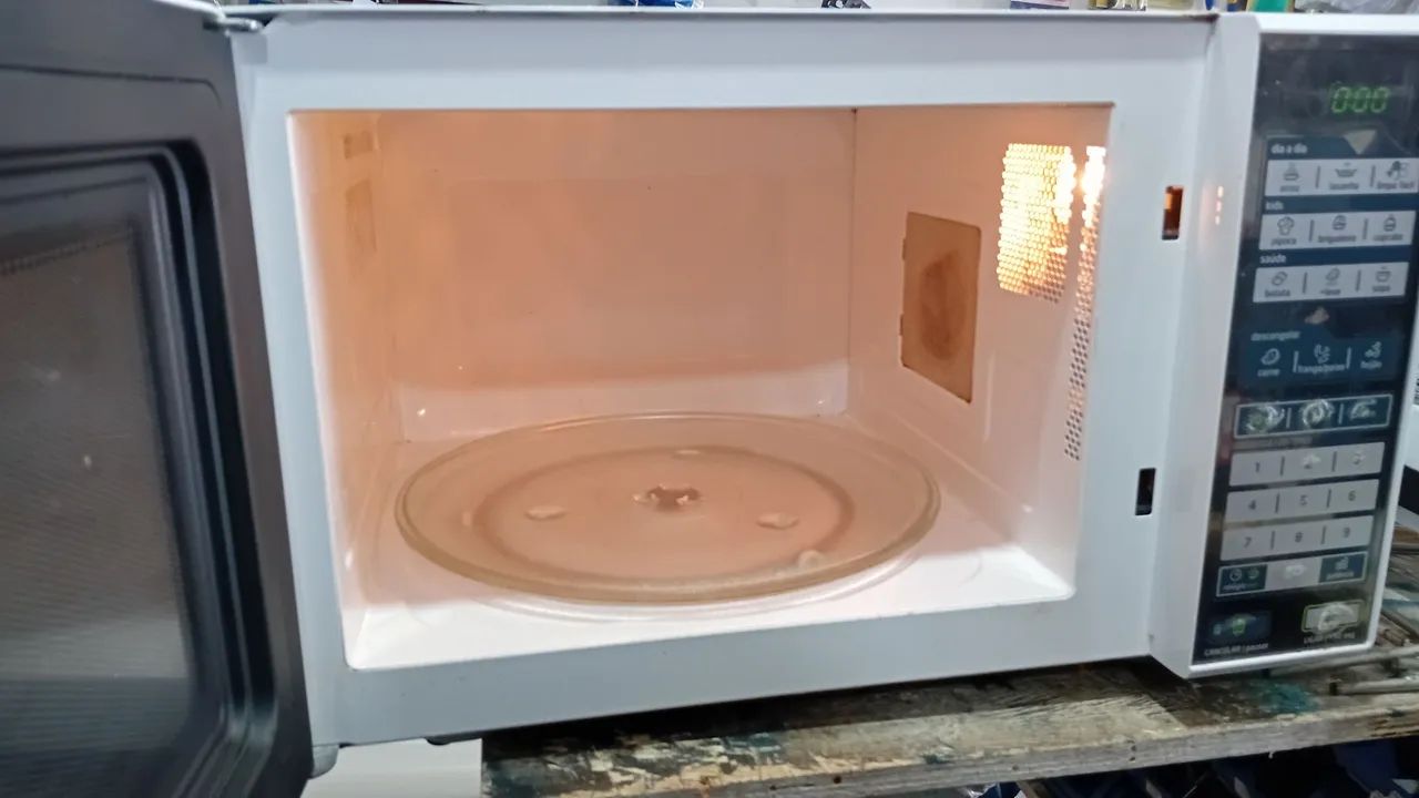 Microondas 30L Midea espelhado  - Foto 3