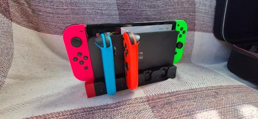 Nintendo Switch Oled 4 controles e case - Foto 3