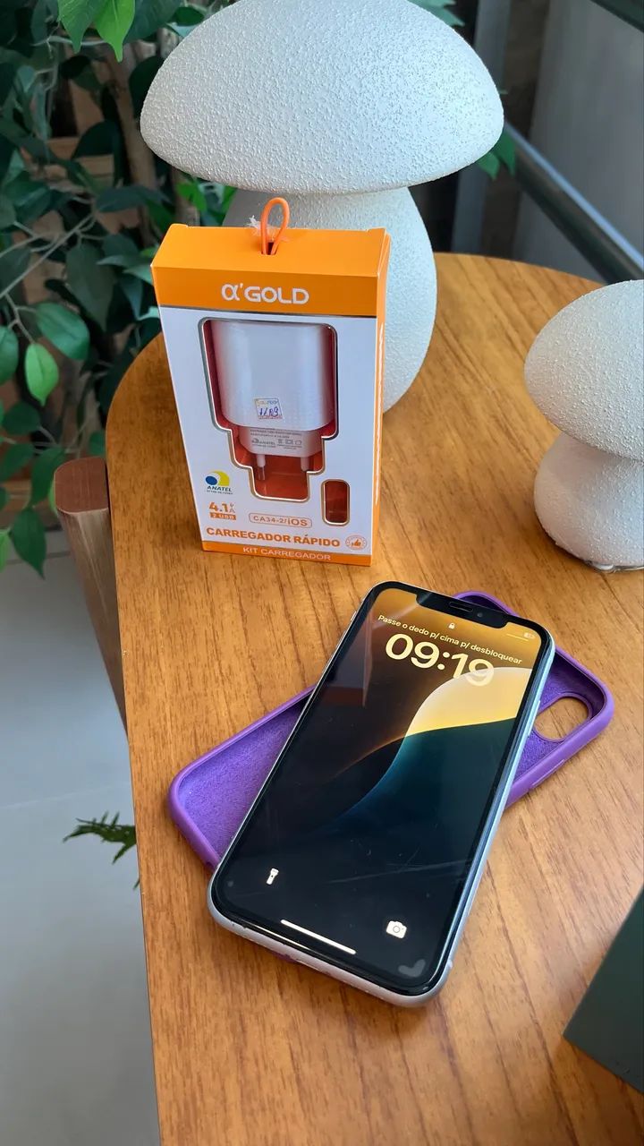 iPhone XR Branco - Bateria 100% - carregador lacrado  - Foto 3