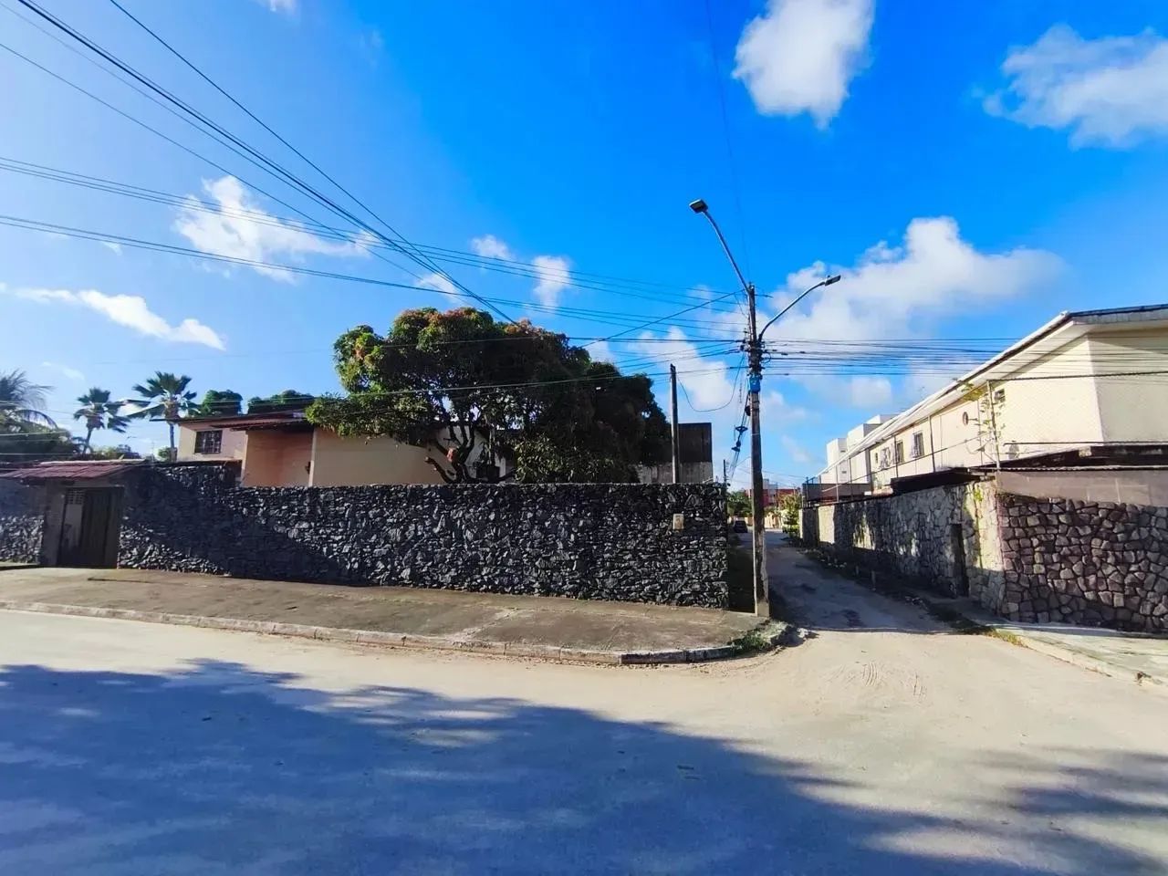 Terreno em Candeias para venda