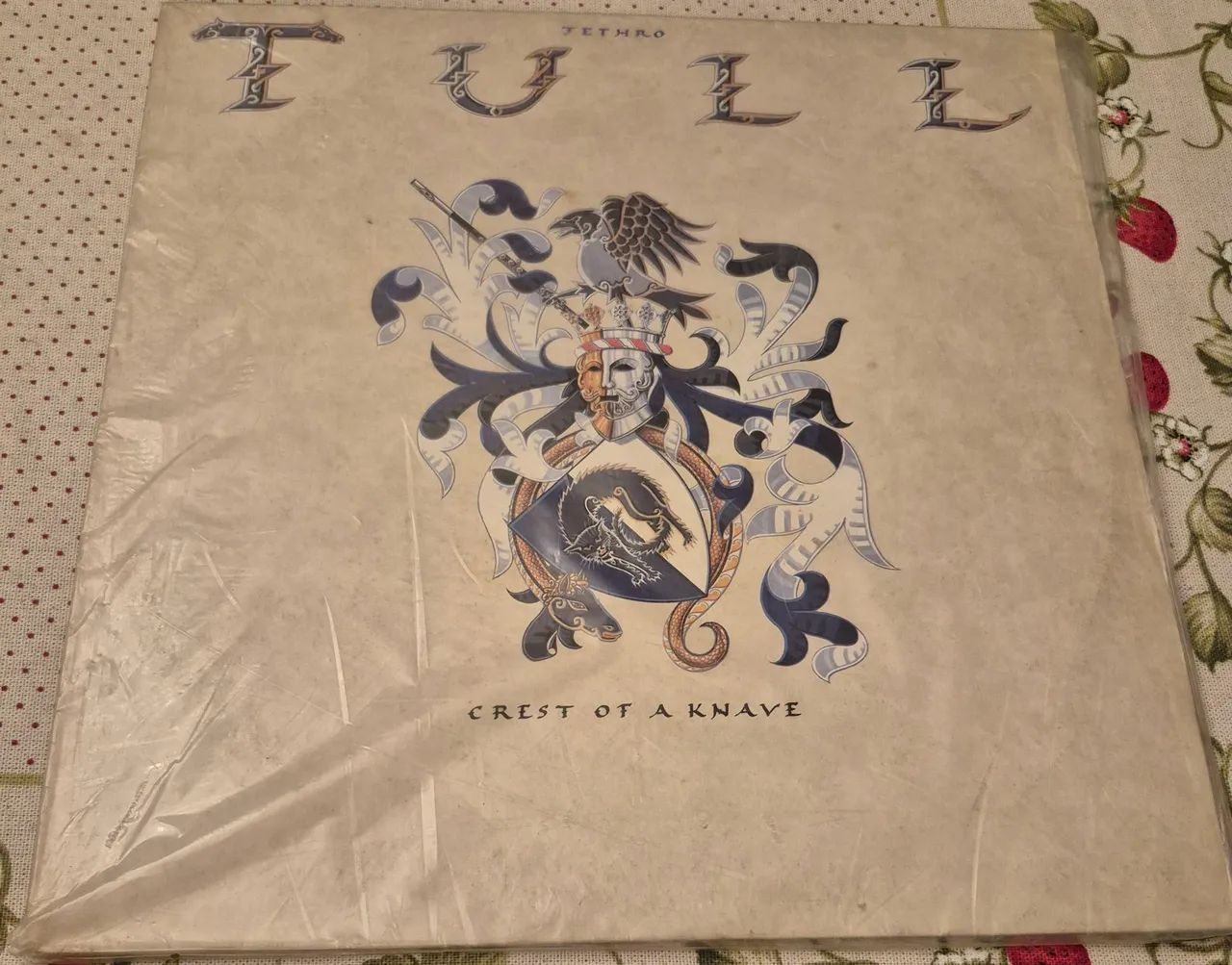 Tethro Tull Crest of a Knave