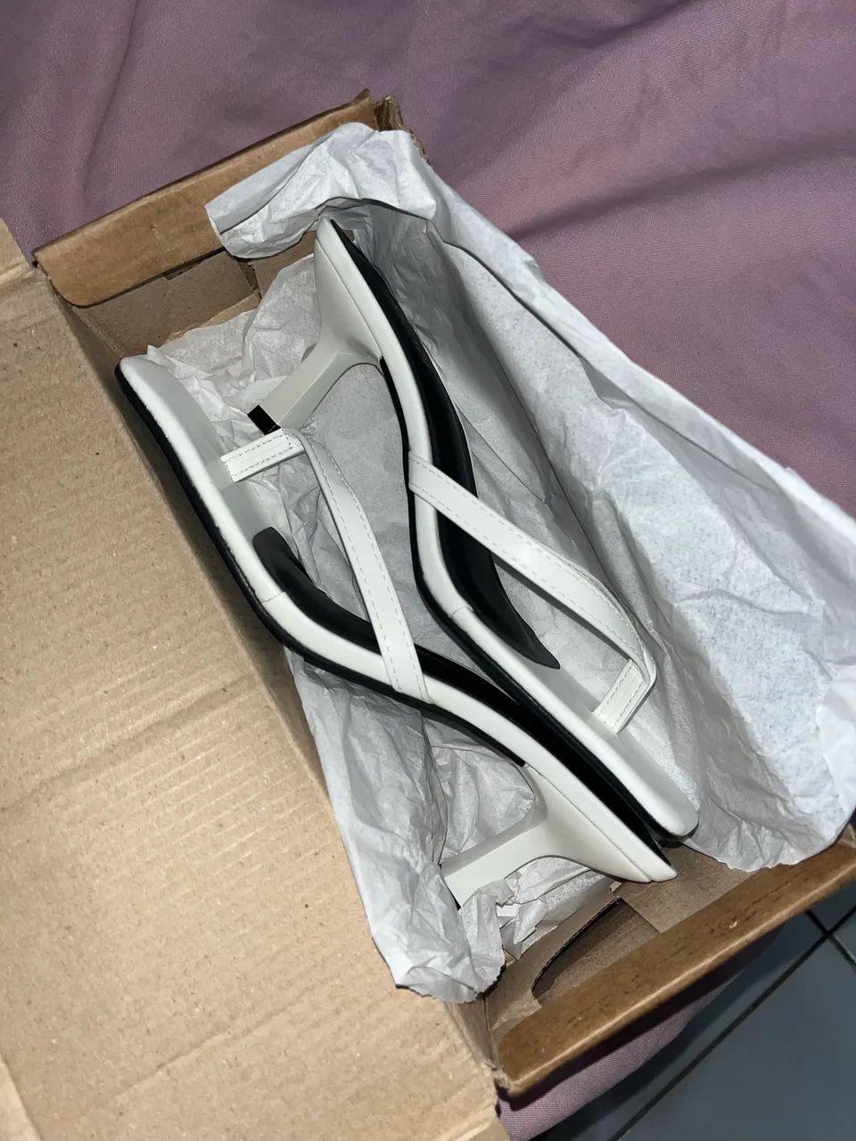 saltinho chinelo branco 