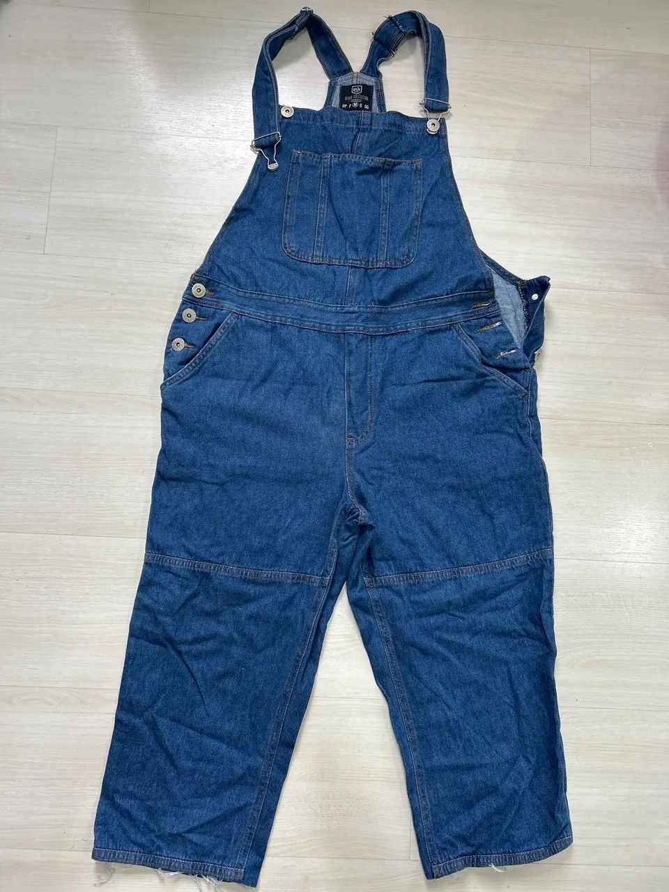 Jardineira Jeans
