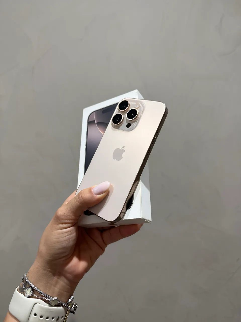 IPHONE 16 PRO DESERT 128GB - Foto 3