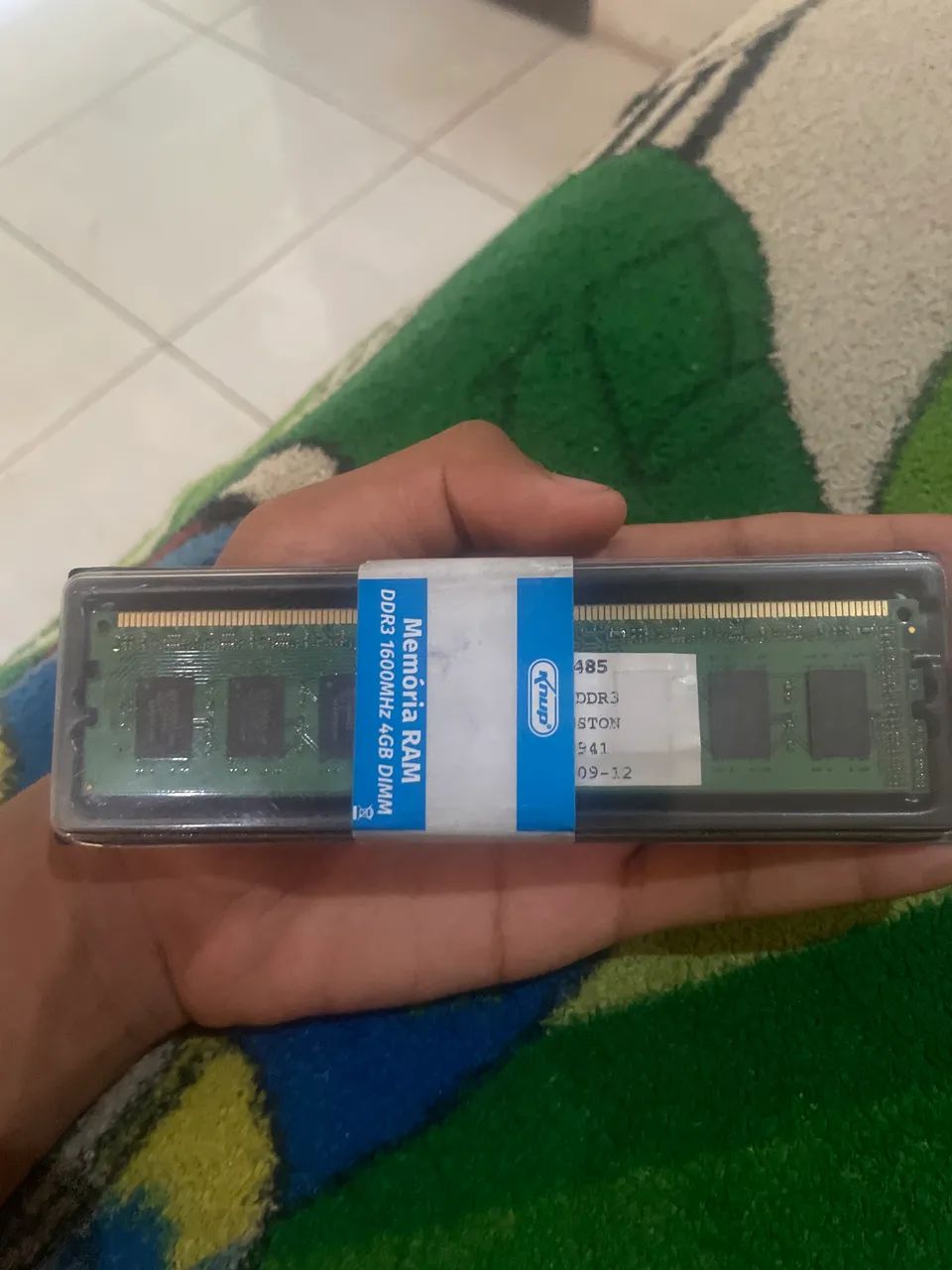 MEMÓRIA 4g, NUNCA USADA, ESTÁ TOTALMENTE NOVA DENTRO DA CAIXA! - Foto 5