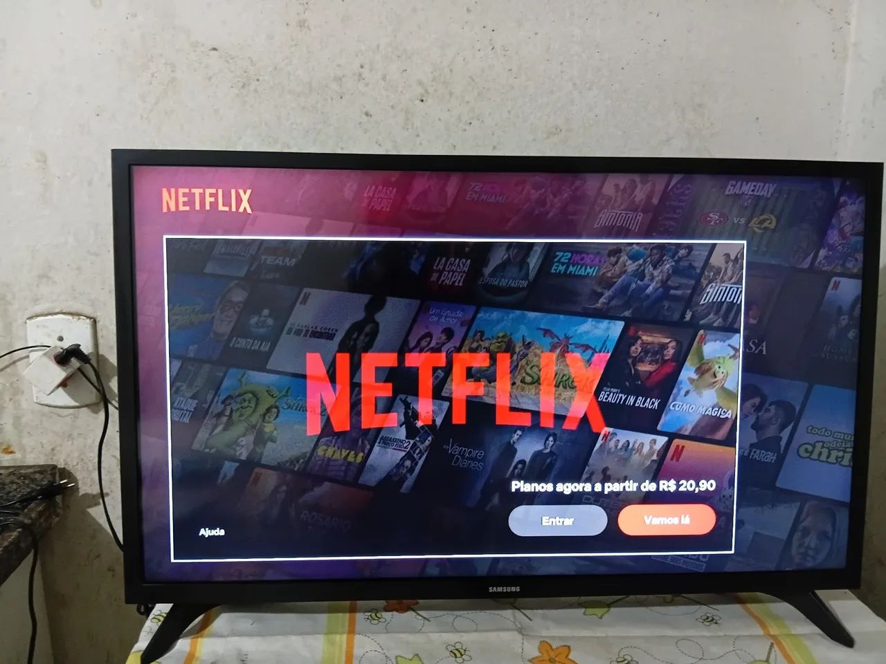 Vendo tv sansung  32 polegadas smart  - Foto 3