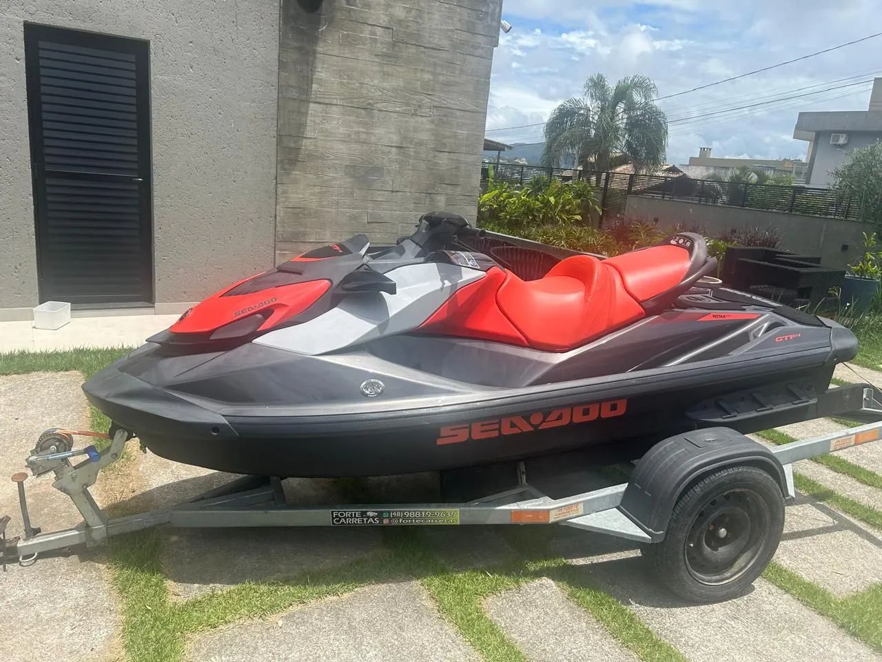 Jetk Ski com carreta 