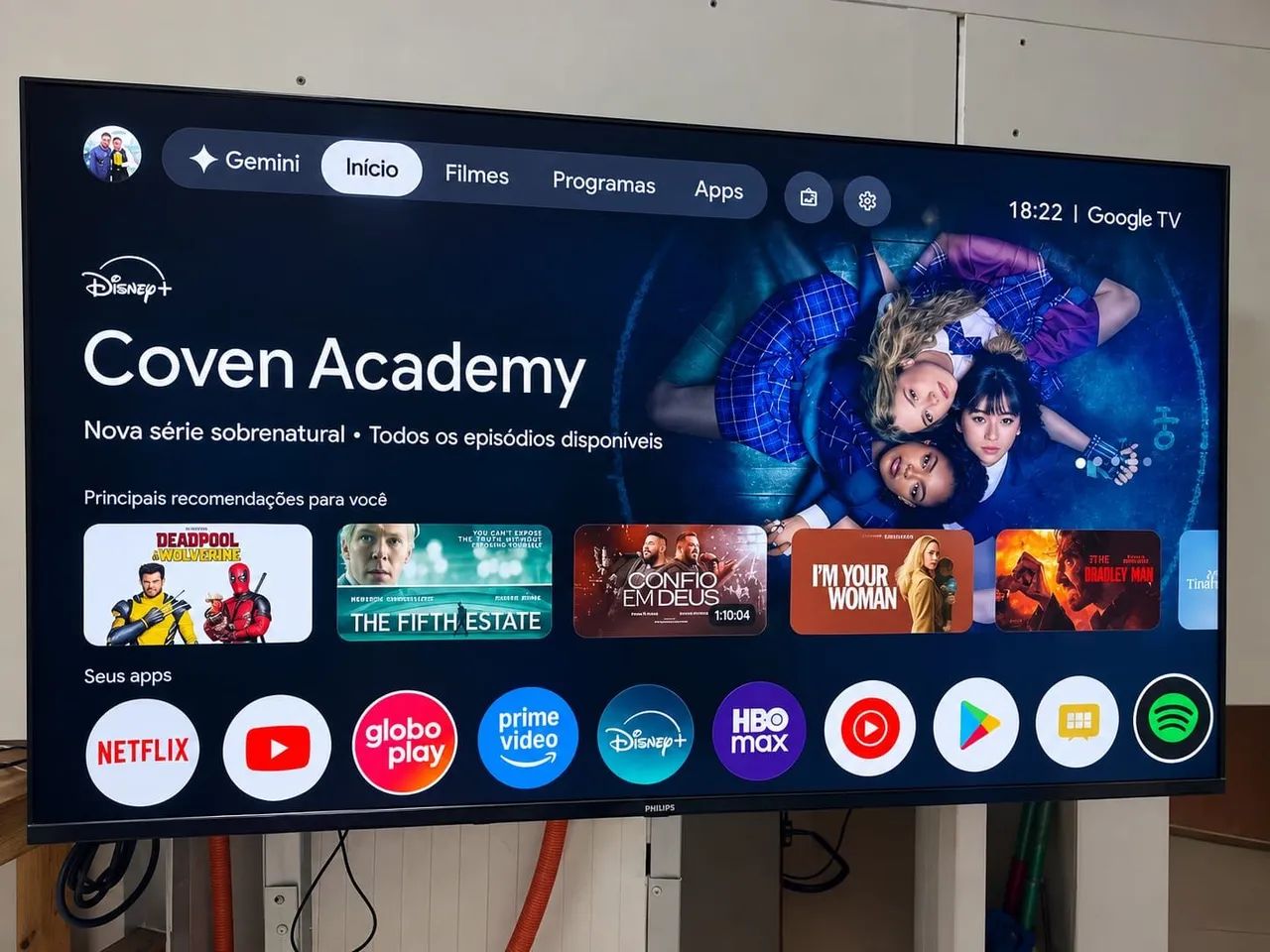 Vendo televisão 