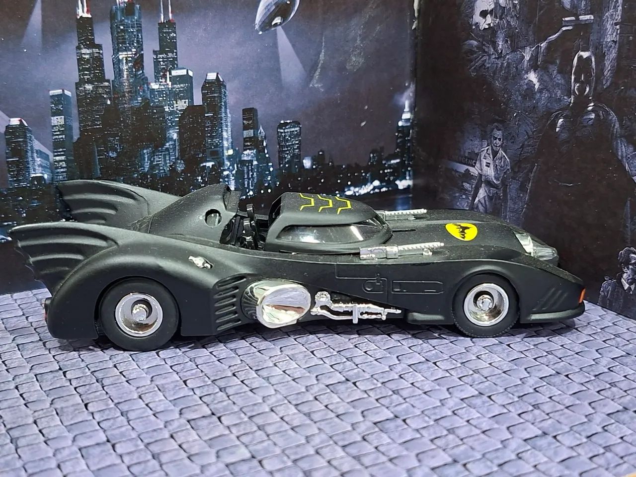 Miniatura Batmóvel 1:50 - Foto 2