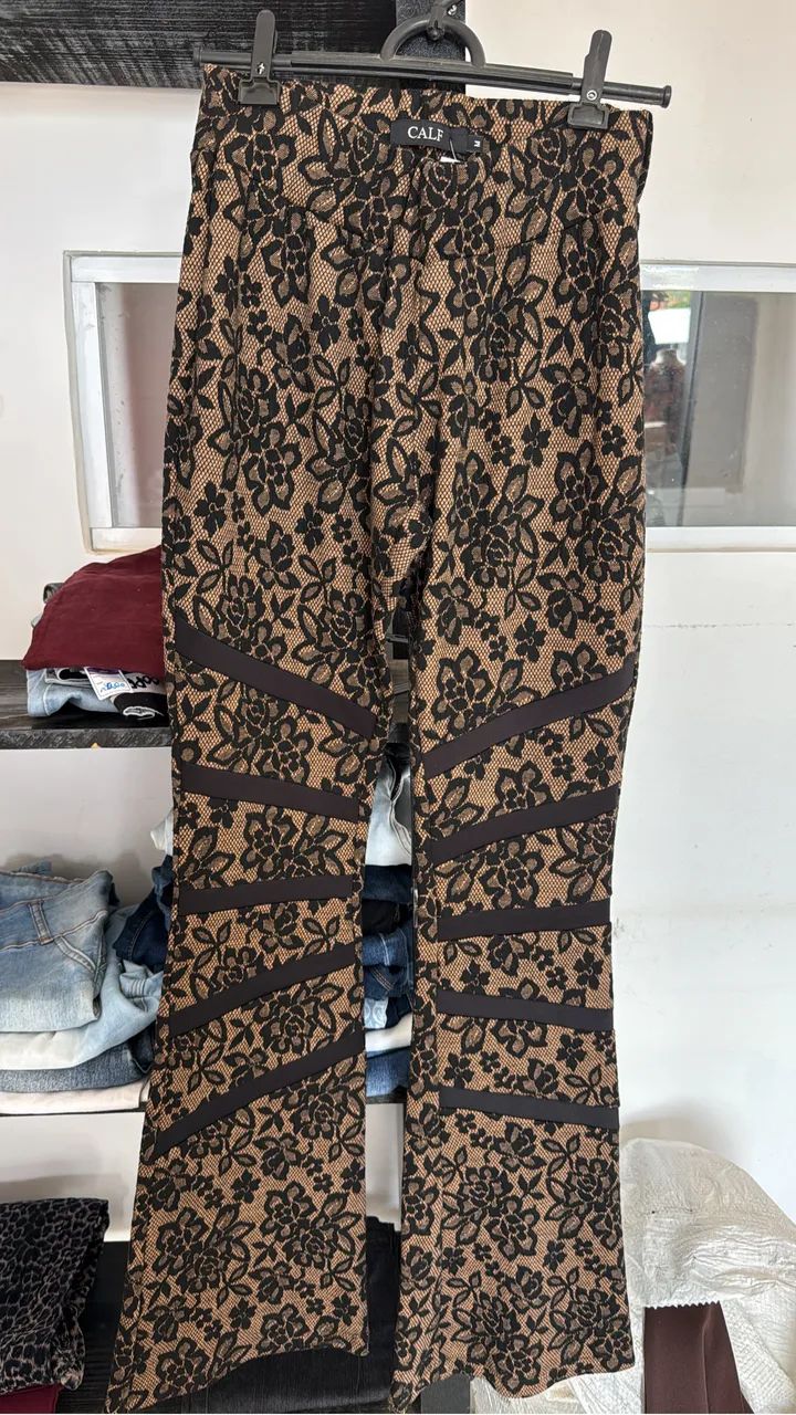 Lote calças jeans marca - Foto 4
