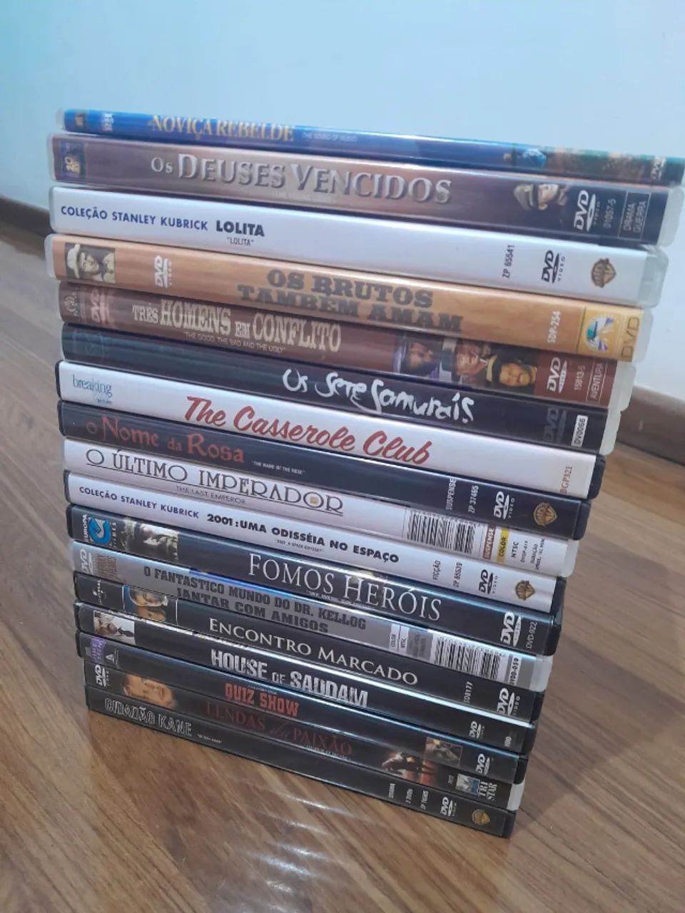 DVDs Antigos - 17 unidades - Foto 2