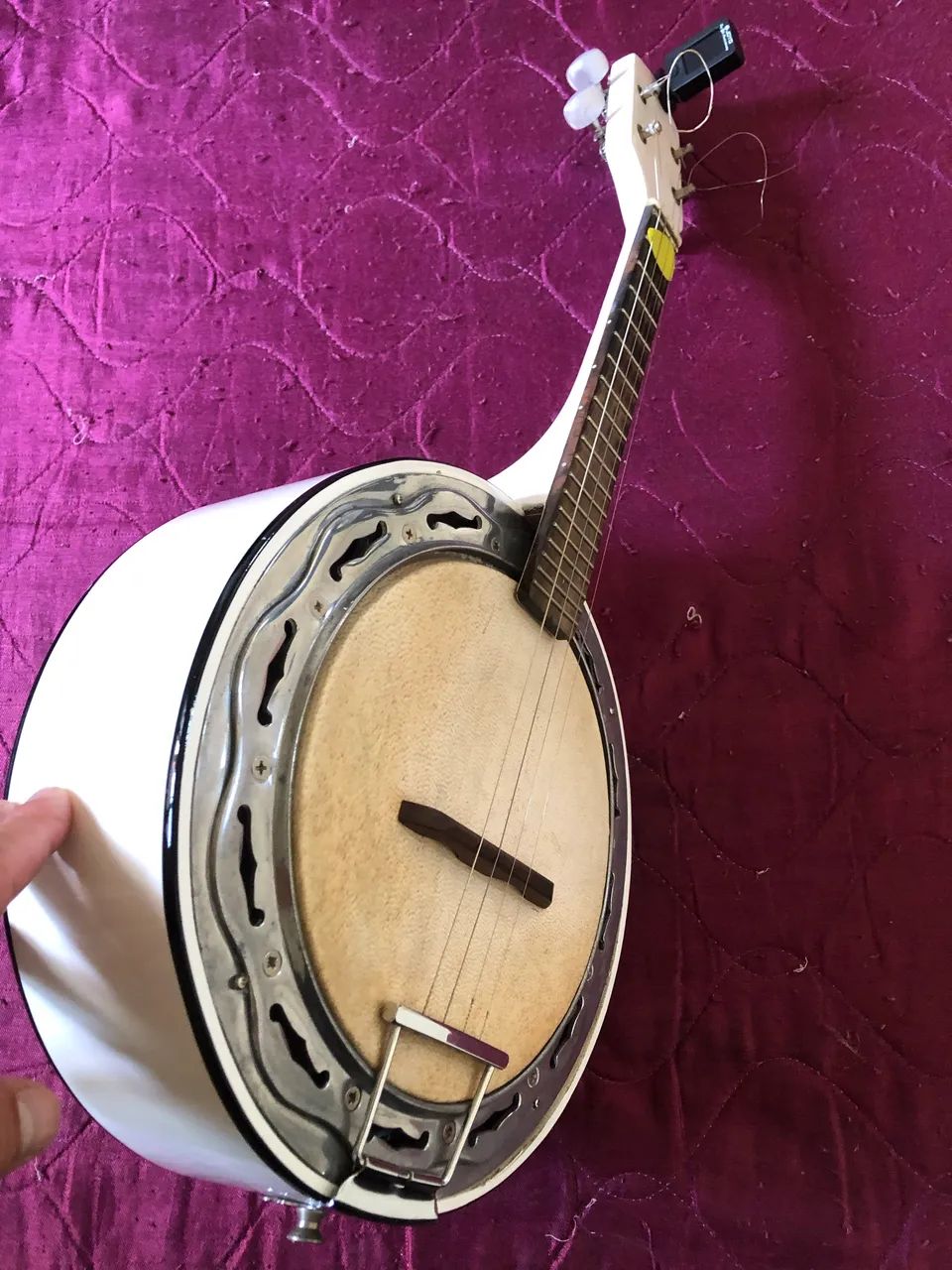 Vendo banjo captado de fábrica