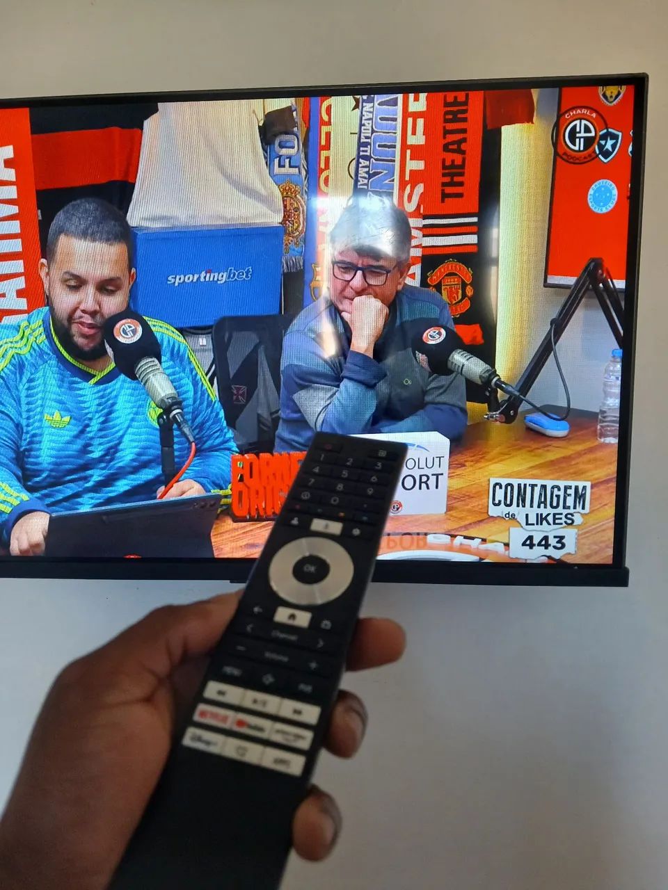 Tv 32 polegadas Toshiba semi nova pegando tudo perfeitamente. Pouco tempo de uso  - Foto 3