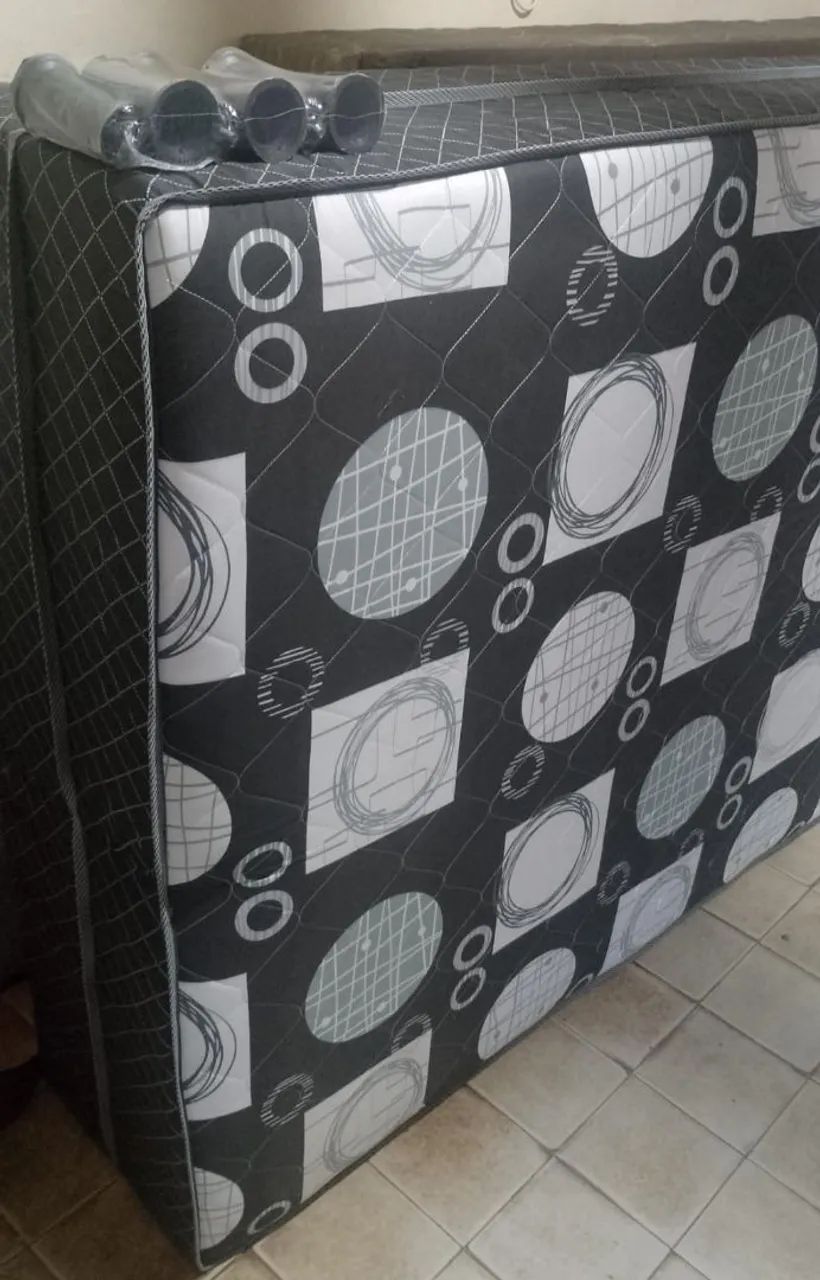 Cama de Casal Novo com Design Moderno - Foto 2
