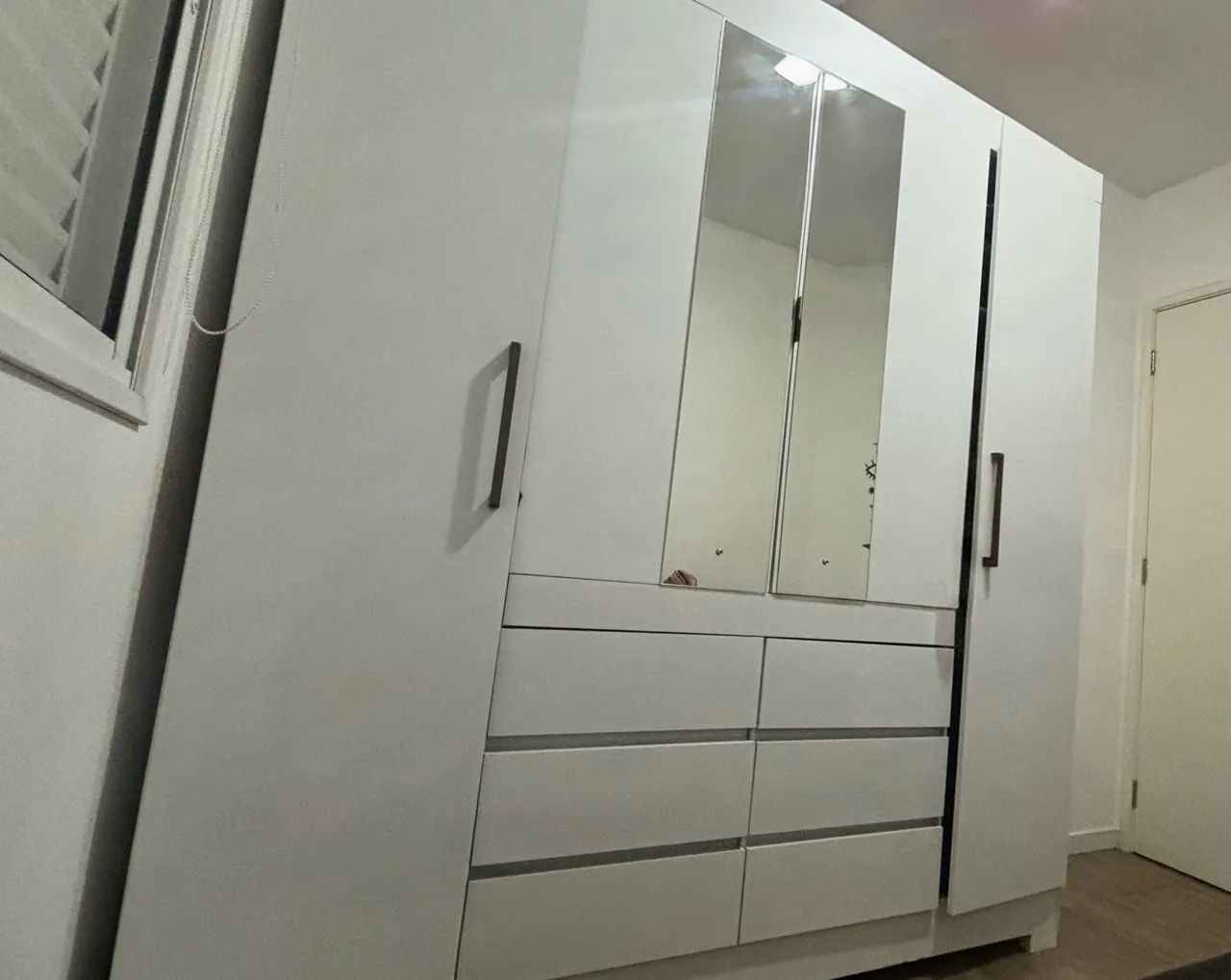 Guarda-roupa 4 portas