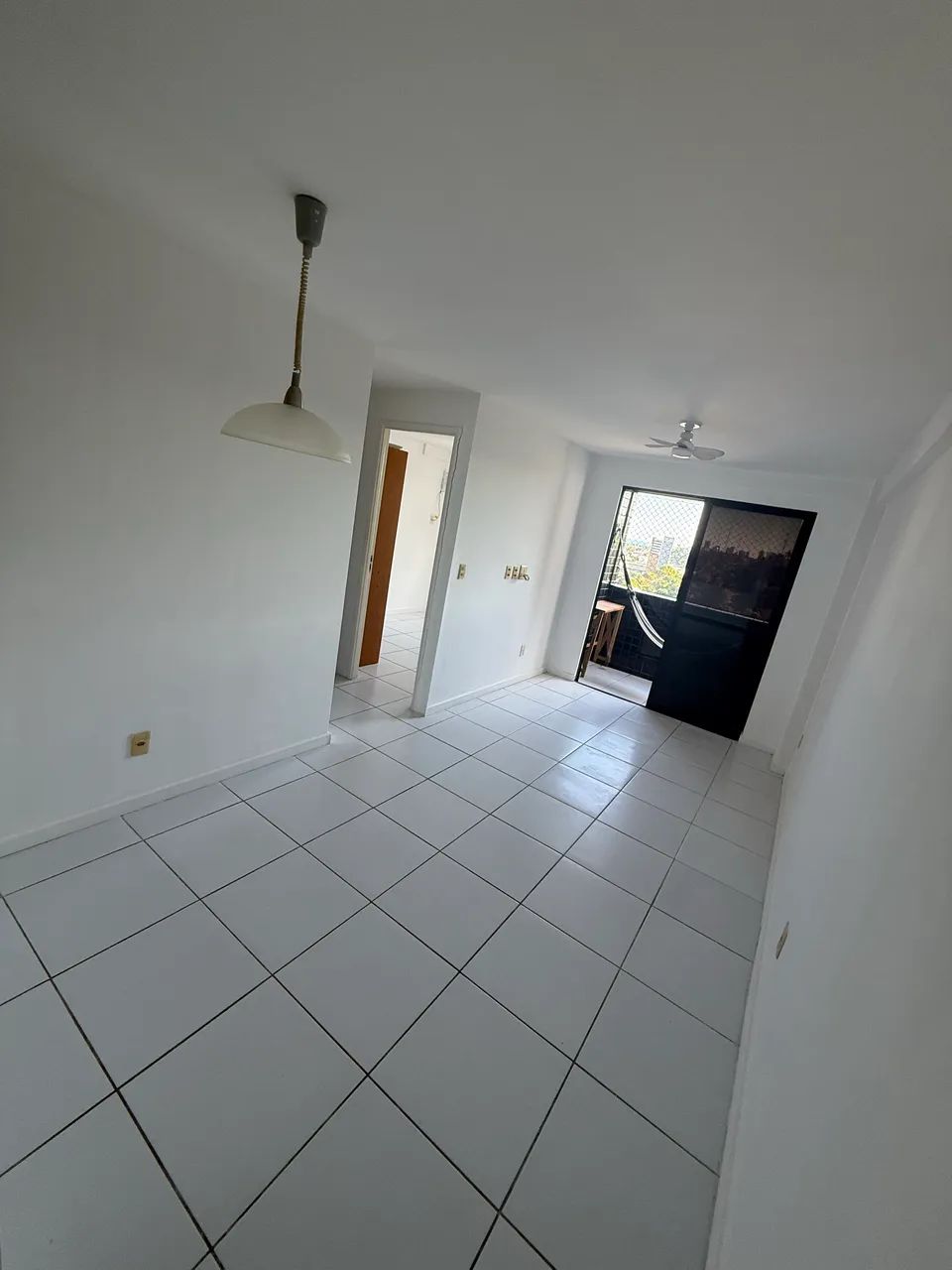 Leste Oeste 2/4 suíte com varanda 51m2 - Foto 5