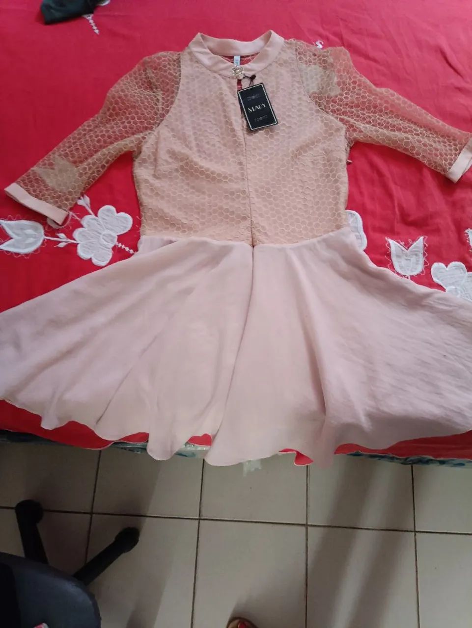 Vendo vestido P . Está novíssimo  - Foto 2