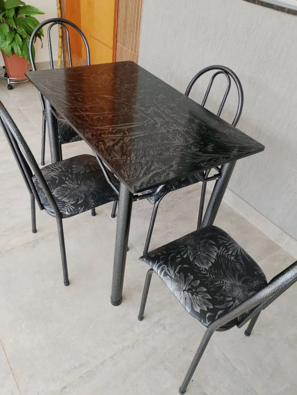 Jogo de mesa de cozinha novo - Foto 2