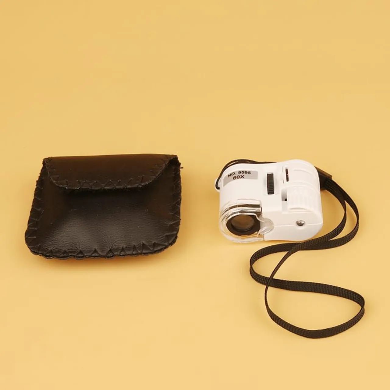 Lupa portátil de bolso com led - Foto 2