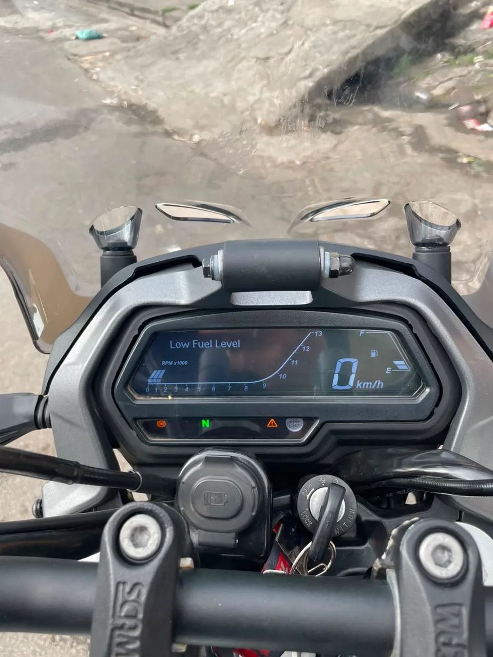 Bajaj 400  - Foto 5