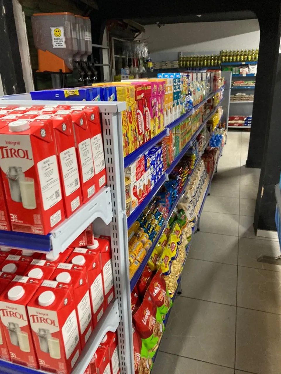 gondola preta promoçao 