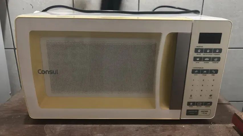 Micro-ondas Consul 32 Litros 110V Modelo CMS45AB - Funcionando Perfeitamente