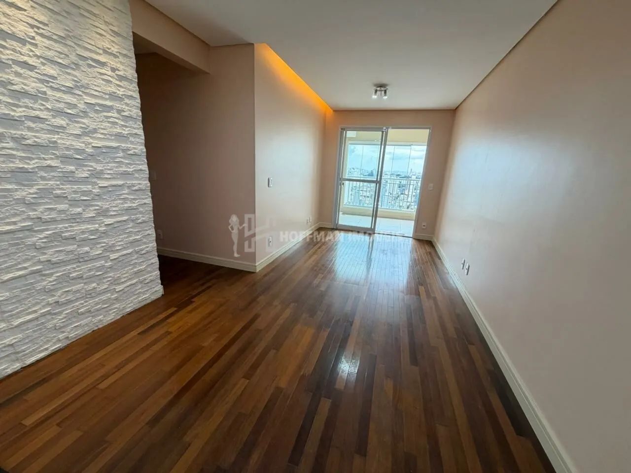 Apartamento com 2 dormitórios à Venda, 70 m² - Centro. - Foto 2