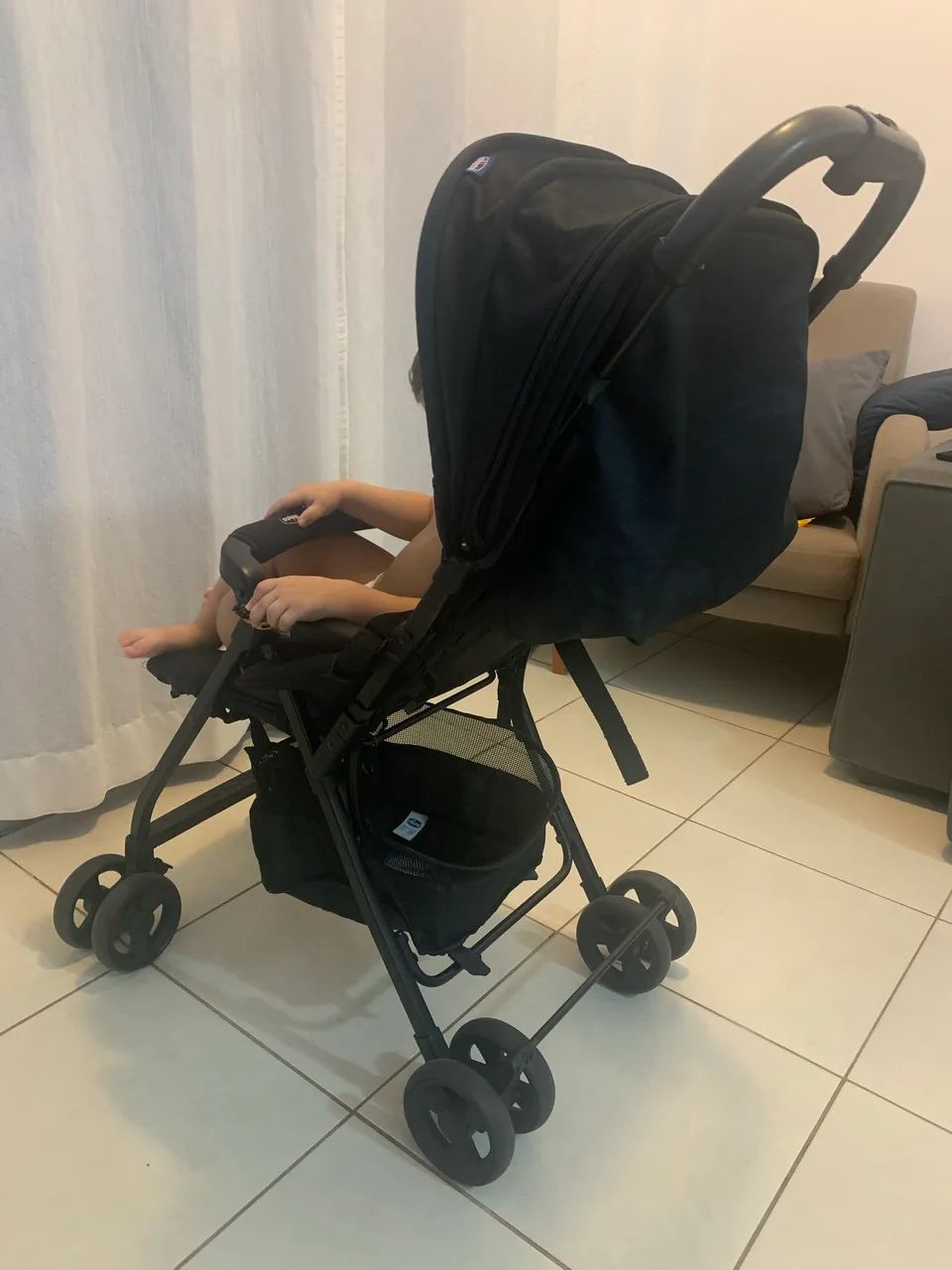 Carrinho de bebê Chicco em ótimo estado - Foto 2