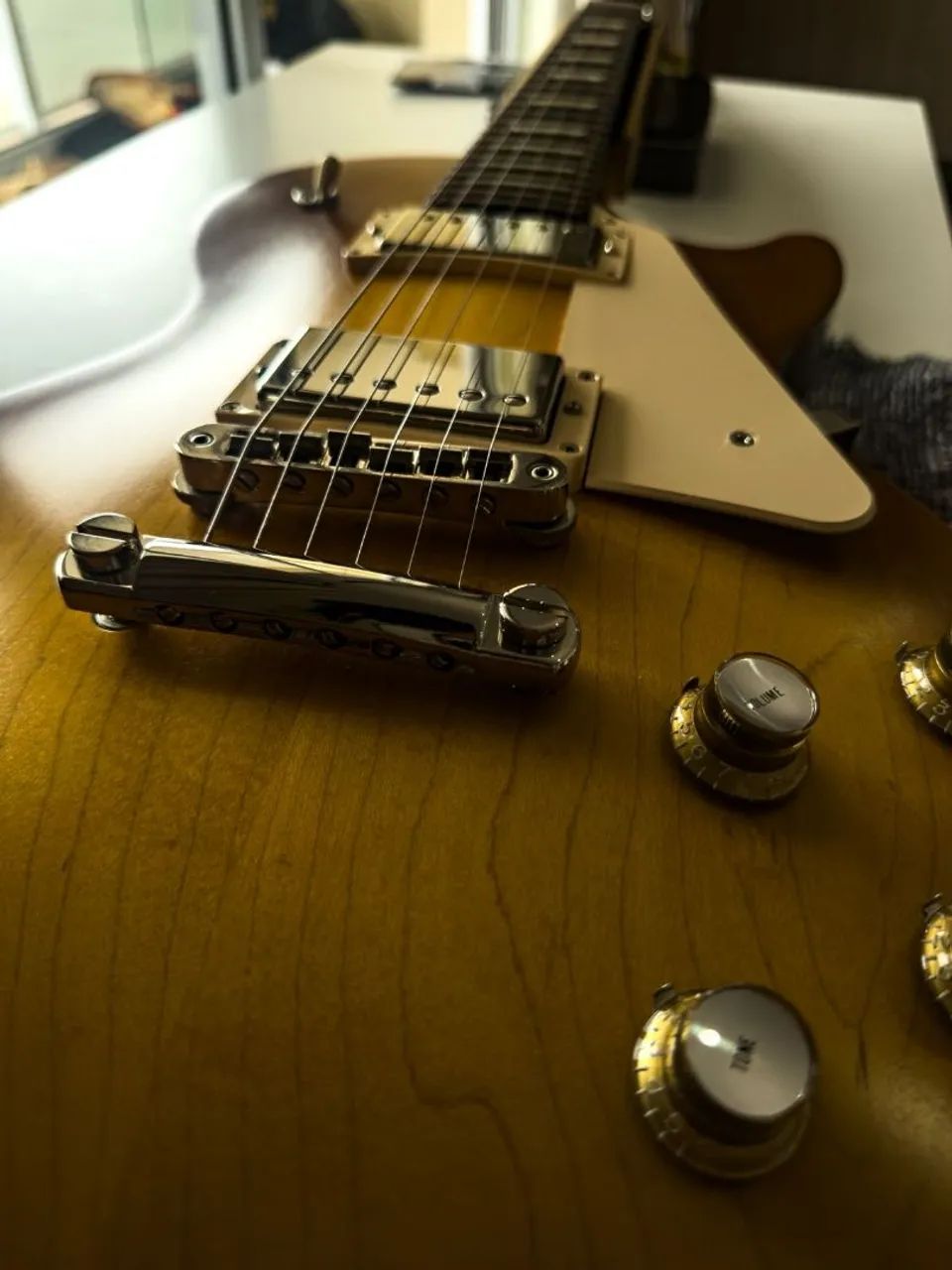 Guitarra Gibson Les Paul tribute 2017 - Instrumentos musicais