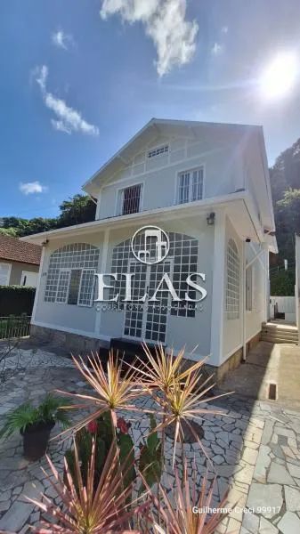 Casa- Petrópolis, Centro