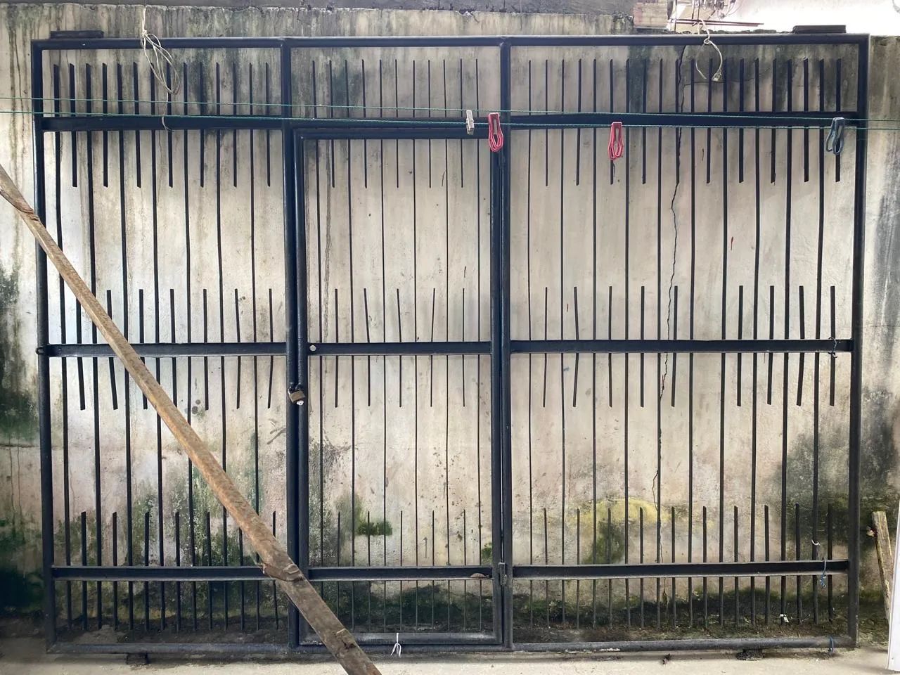 Iron Gate442917549748398081