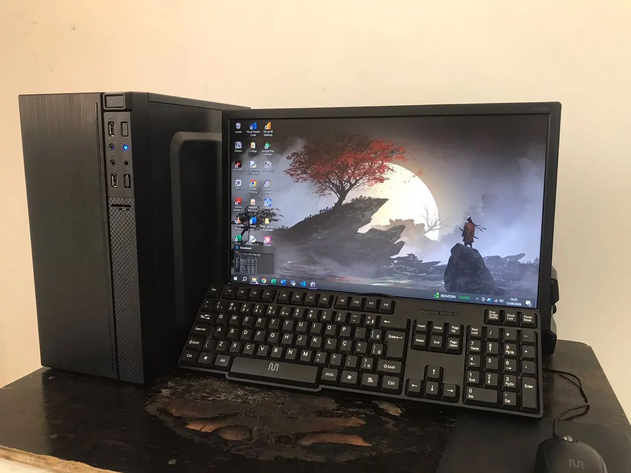 Computador + acessórios 
