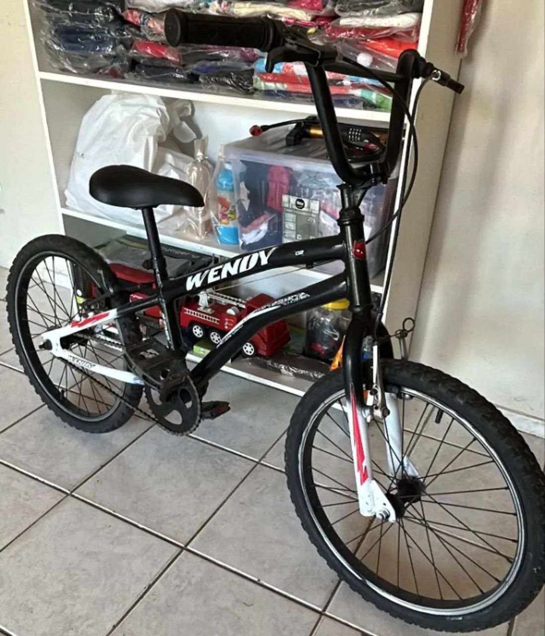 Bicicletinha preta aro 20 - Foto 3
