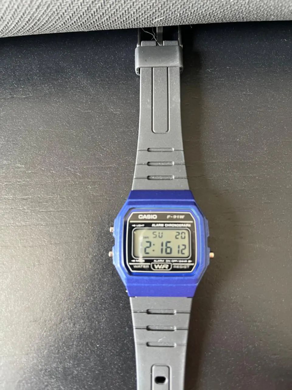 Relógio Casio Digital Preto com Azul F-91WM-2ADF - Foto 2