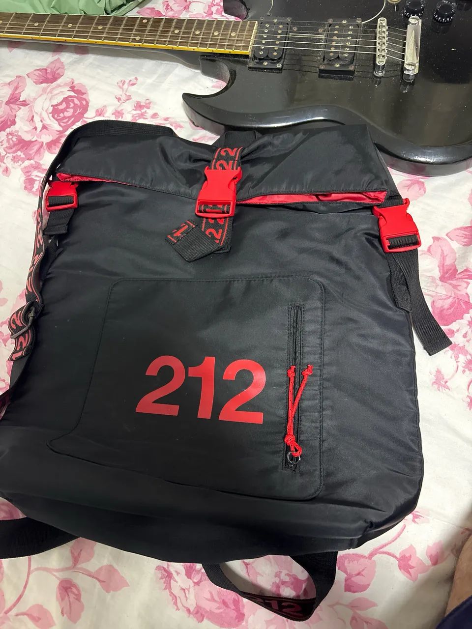 mochila 212 da Carolina Herrera
