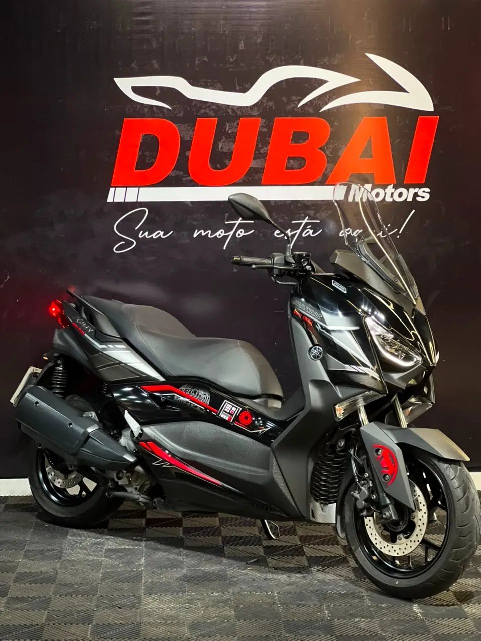 Yamaha XMAX 250 ABS Darth Vader - Foto 2