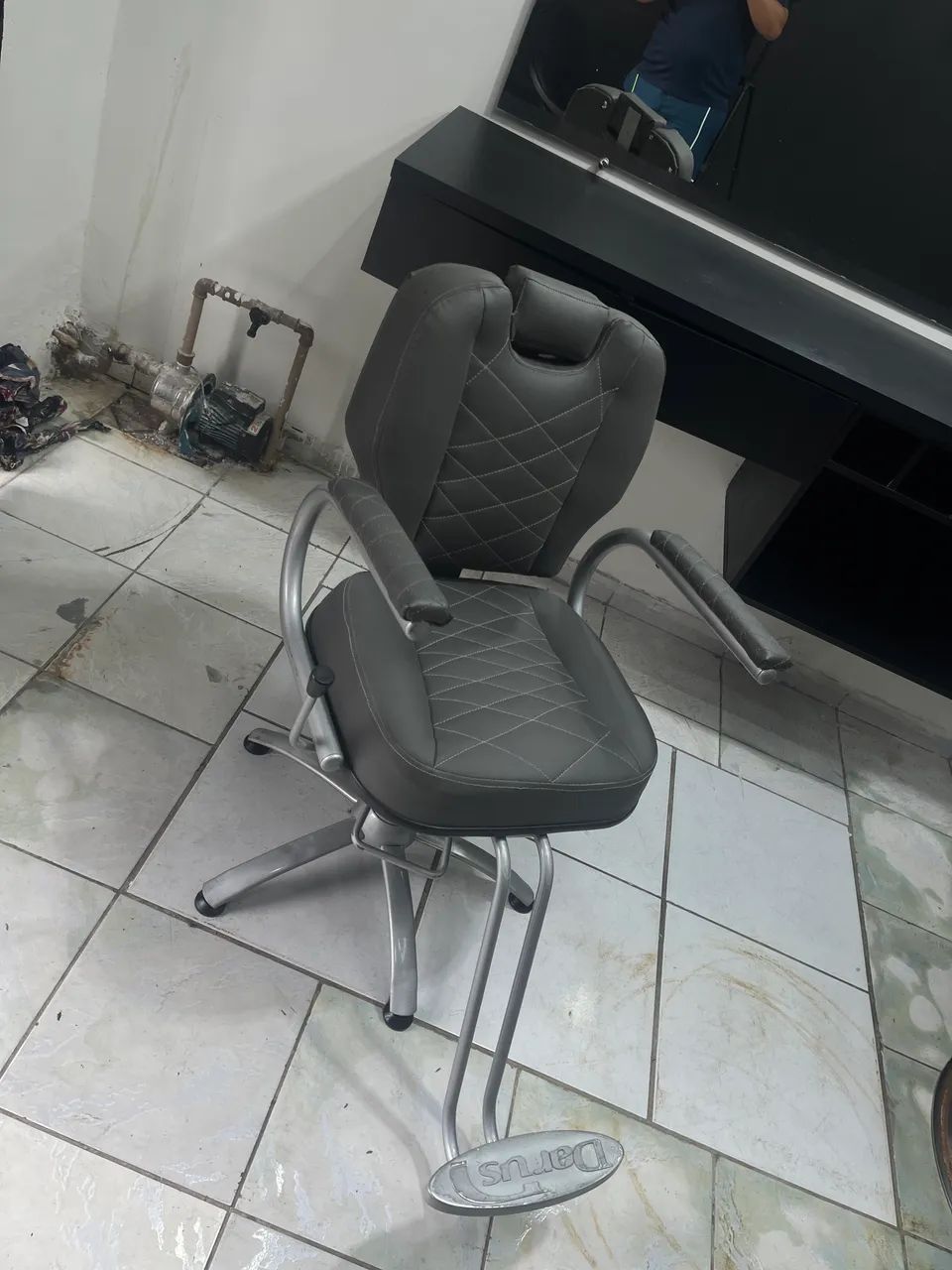 Cadeira barbeiro  - Foto 2