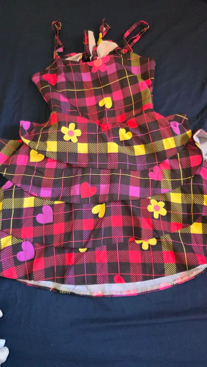 Vestidos e macacão infantil 8 anos