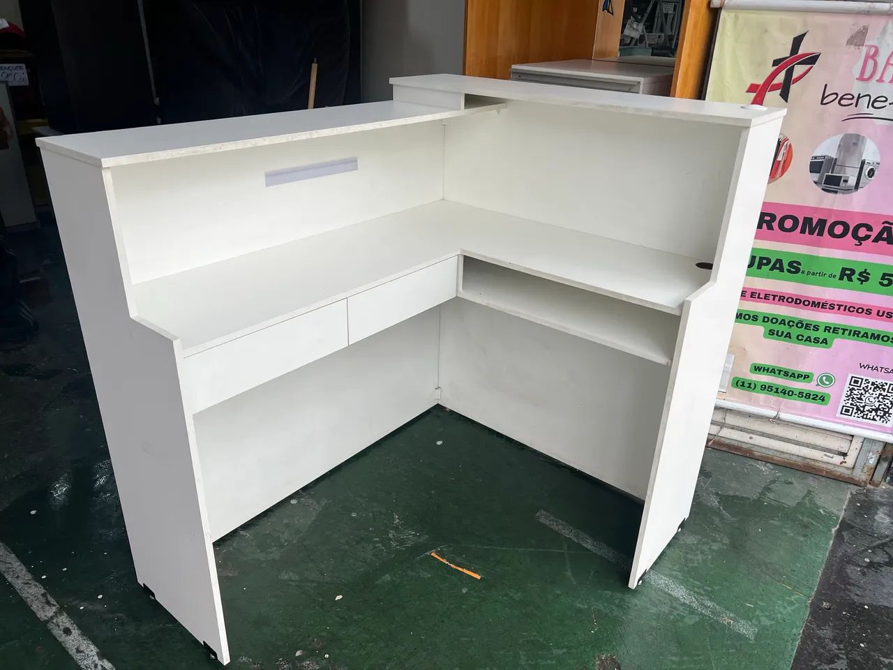 Balcão / Caixa em L Branco
