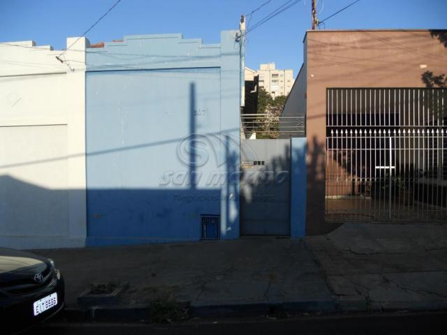Casa para alugar com 2 dormitórios em Centro, Jaboticabal cod:L4428